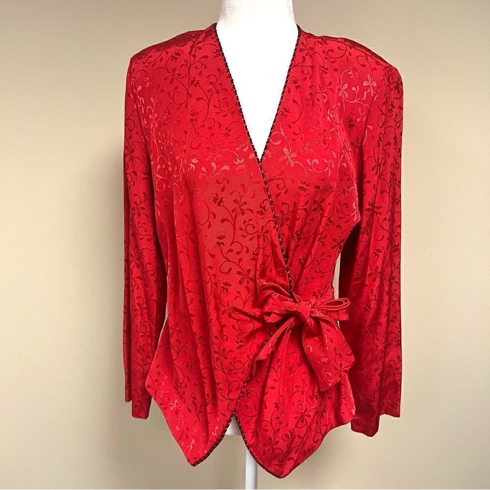 - SL Petites vintage red wrap top size 6/8